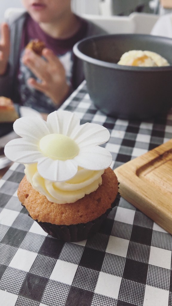 Mini Cupcake with Daisy Decoration at The Picnic Bench
