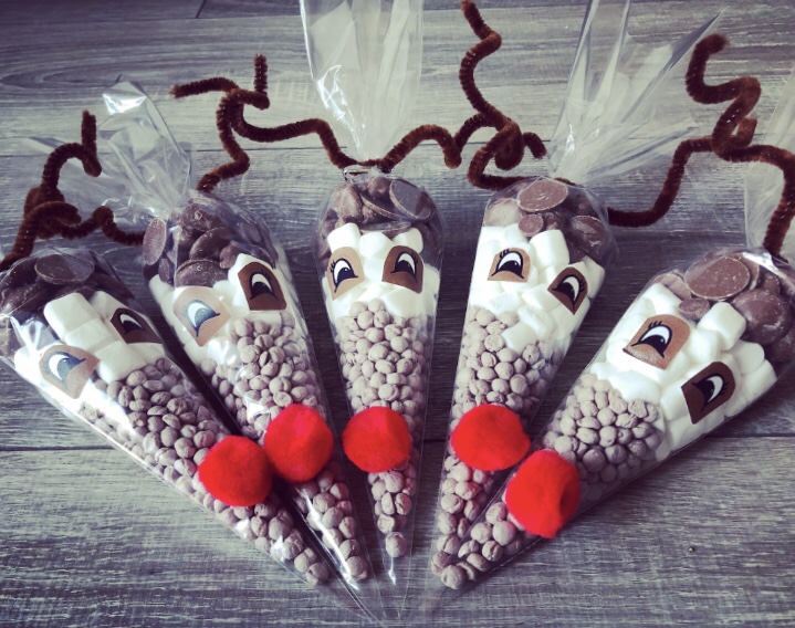 Pre Filled Christmas Sweet Cone Bags 