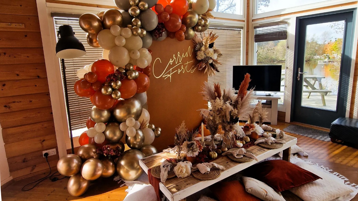 October Bucket List For Adults: 13 Spooktakular Things To&nbsp;Do