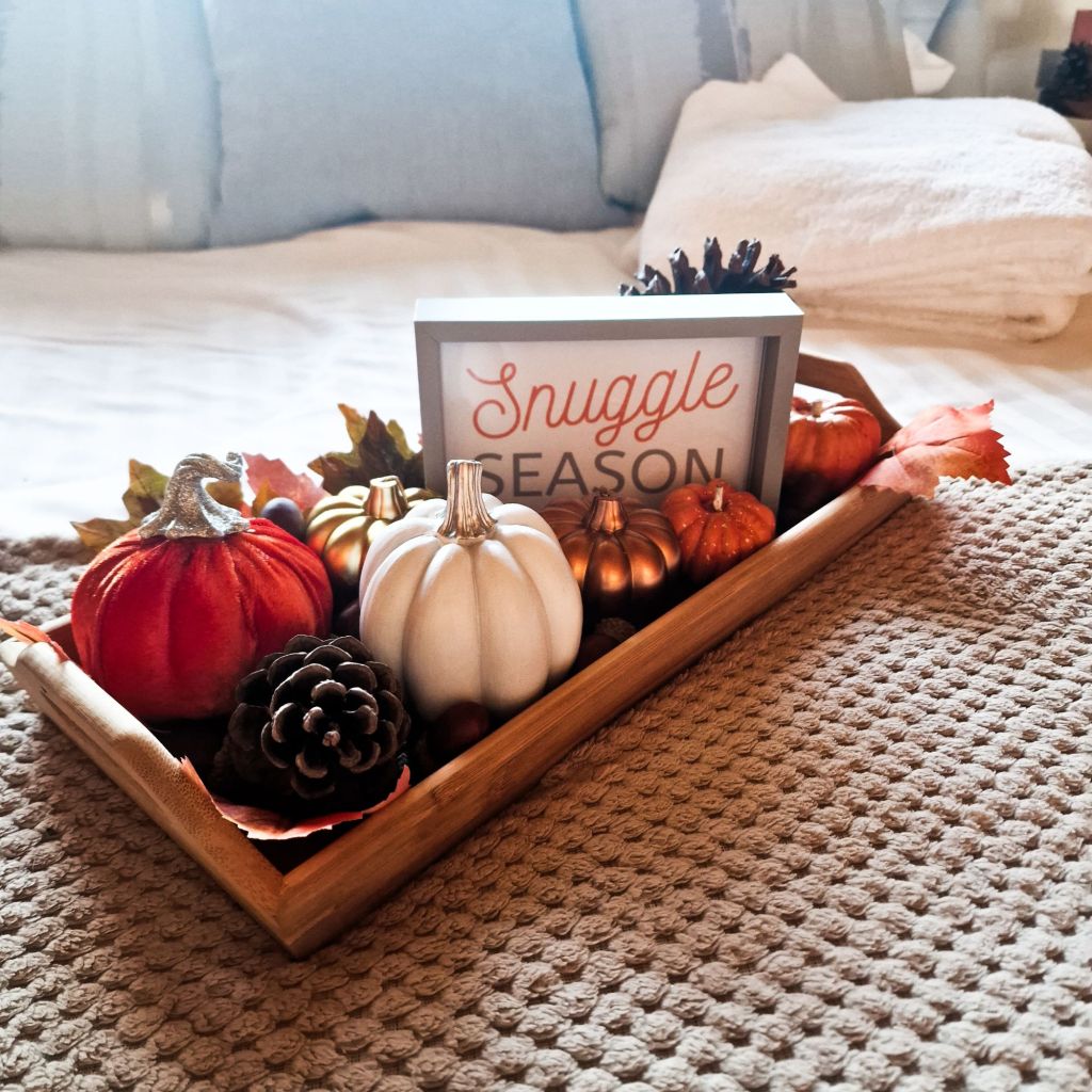 Fall In Love With An Autumn Themed Birthday Celebration, image size:1024x1024