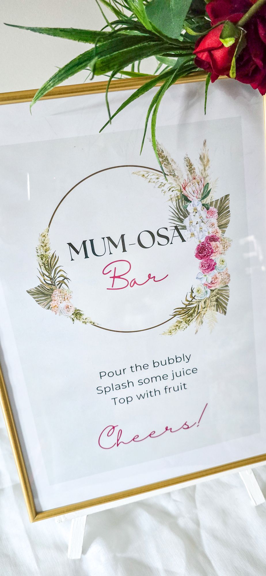 Close-up of Mum-osa bar printable sign with floral detail